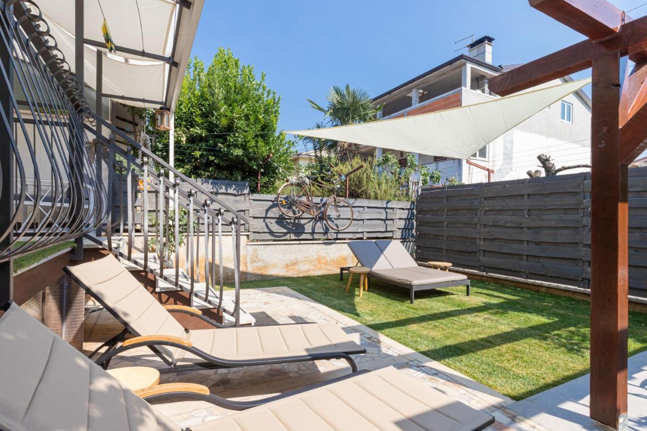 Cukerina Apartment With Whirpool & Sauna Пореч Екстериор снимка