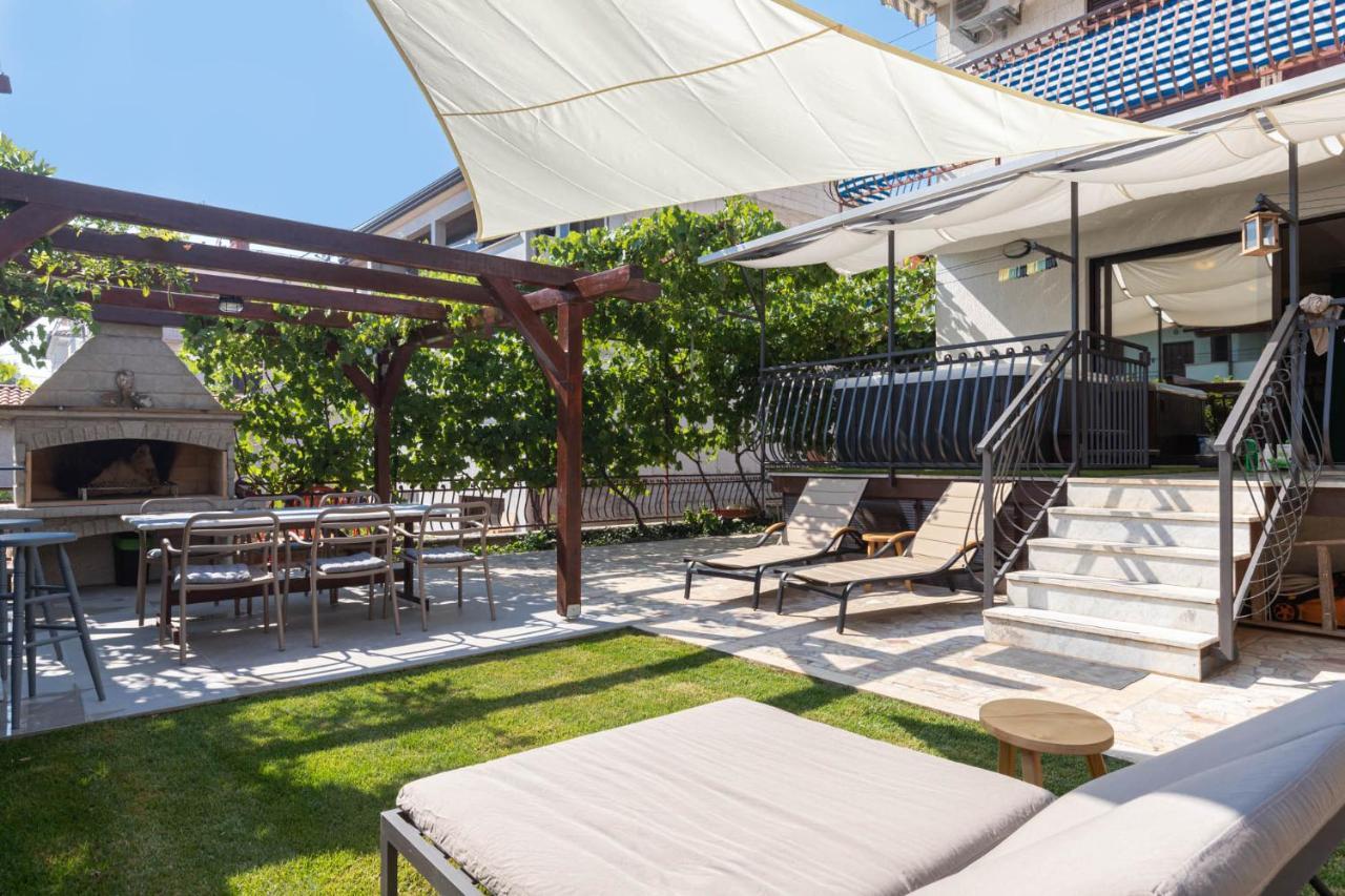 Cukerina Apartment With Whirpool & Sauna Пореч Екстериор снимка