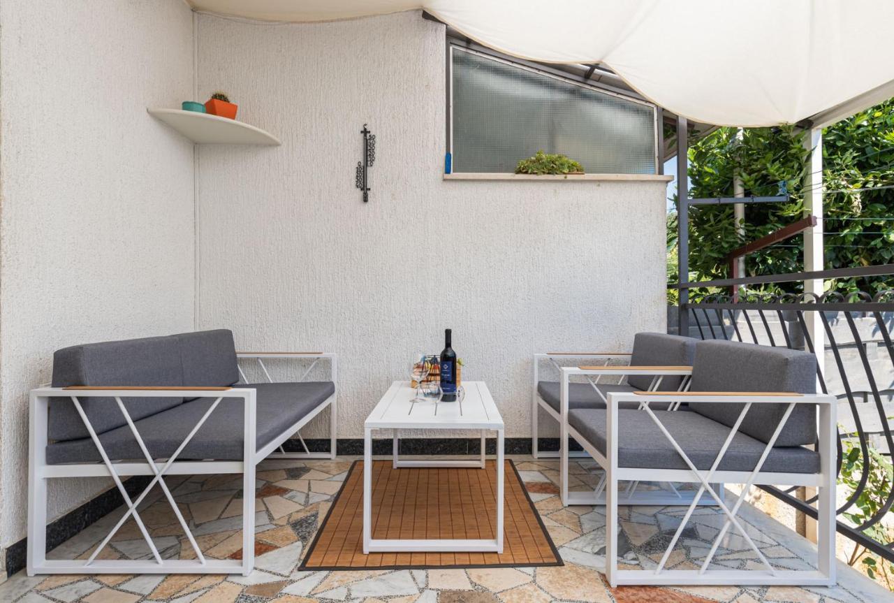 Cukerina Apartment With Whirpool & Sauna Пореч Екстериор снимка